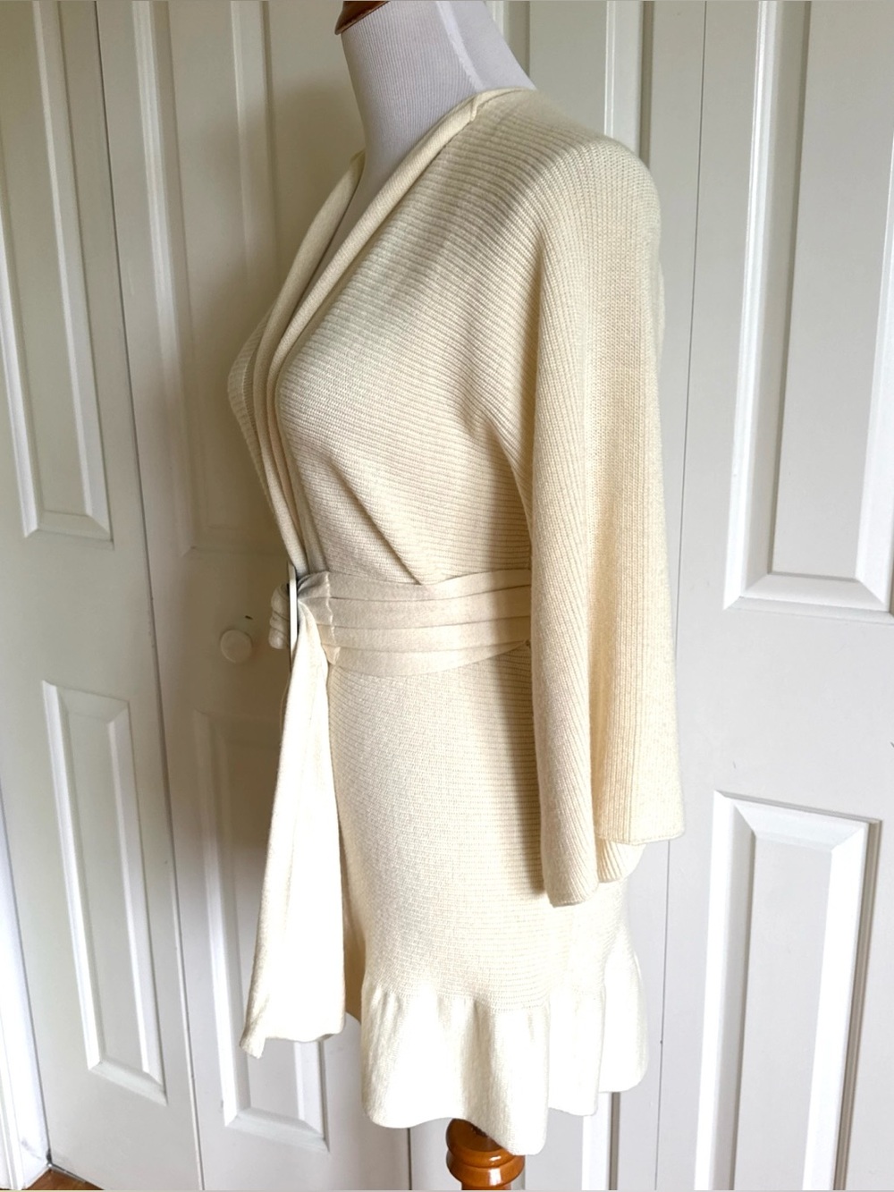 PIER ANTONIO GASPARI Ivory Wool Blend Knit Belted Cardigan 8/44 Mint